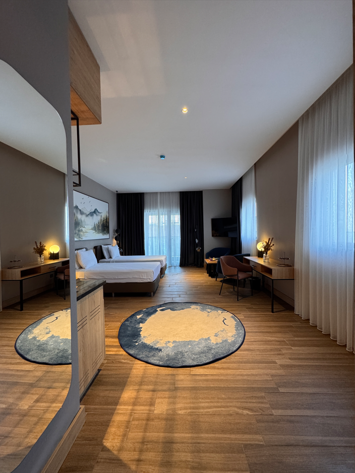 Grand Deluxe Twin Room