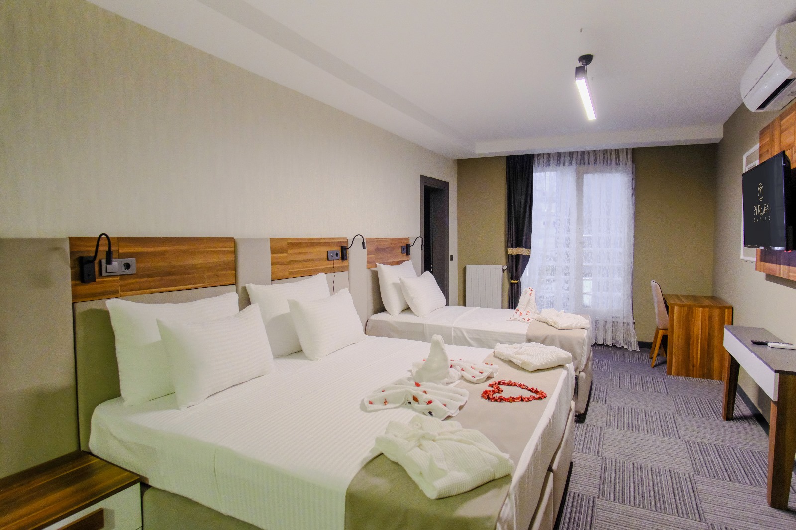 Suite Room (Jacuzzi)