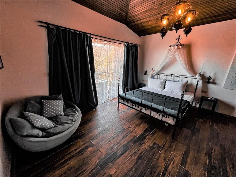 Stone Room, Sea View