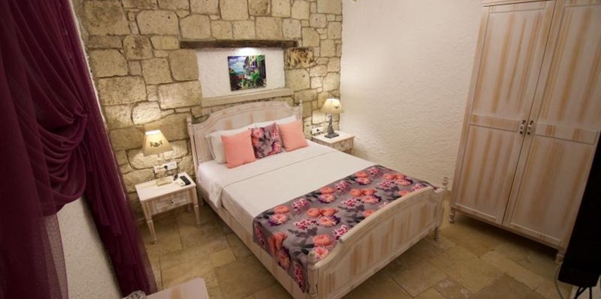 Zemin Oda, Manzarasız