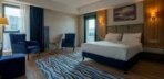 Premium Room with Queen Size Bed Görseli