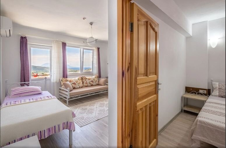 Suit Oda, Deniz Manzaralı (Balkonlu)