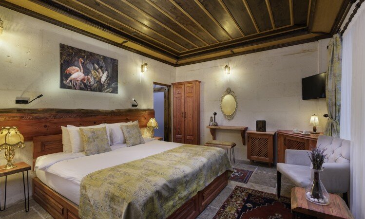 Acer Cave Hotel