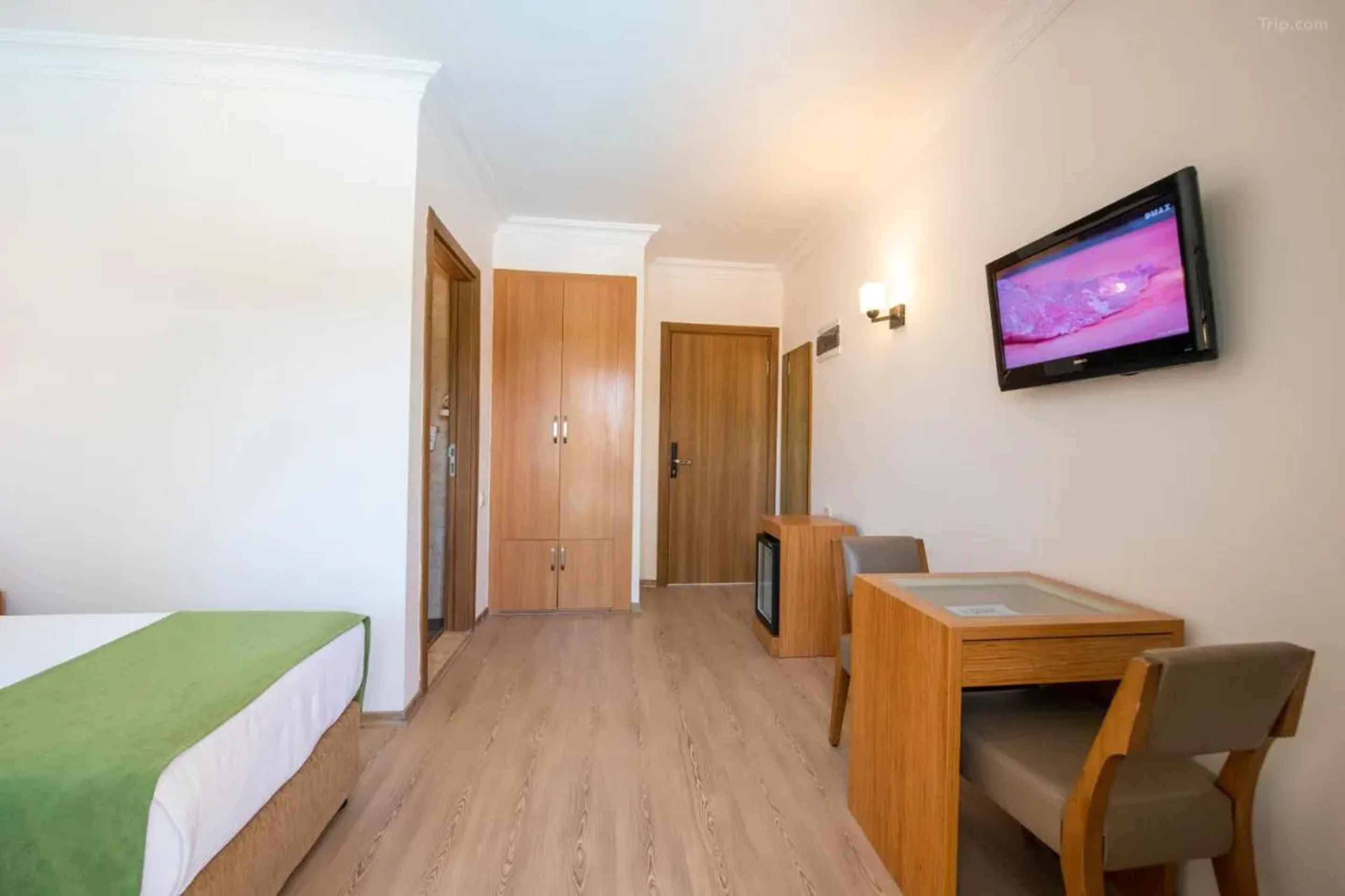 Triple Room with Balcony