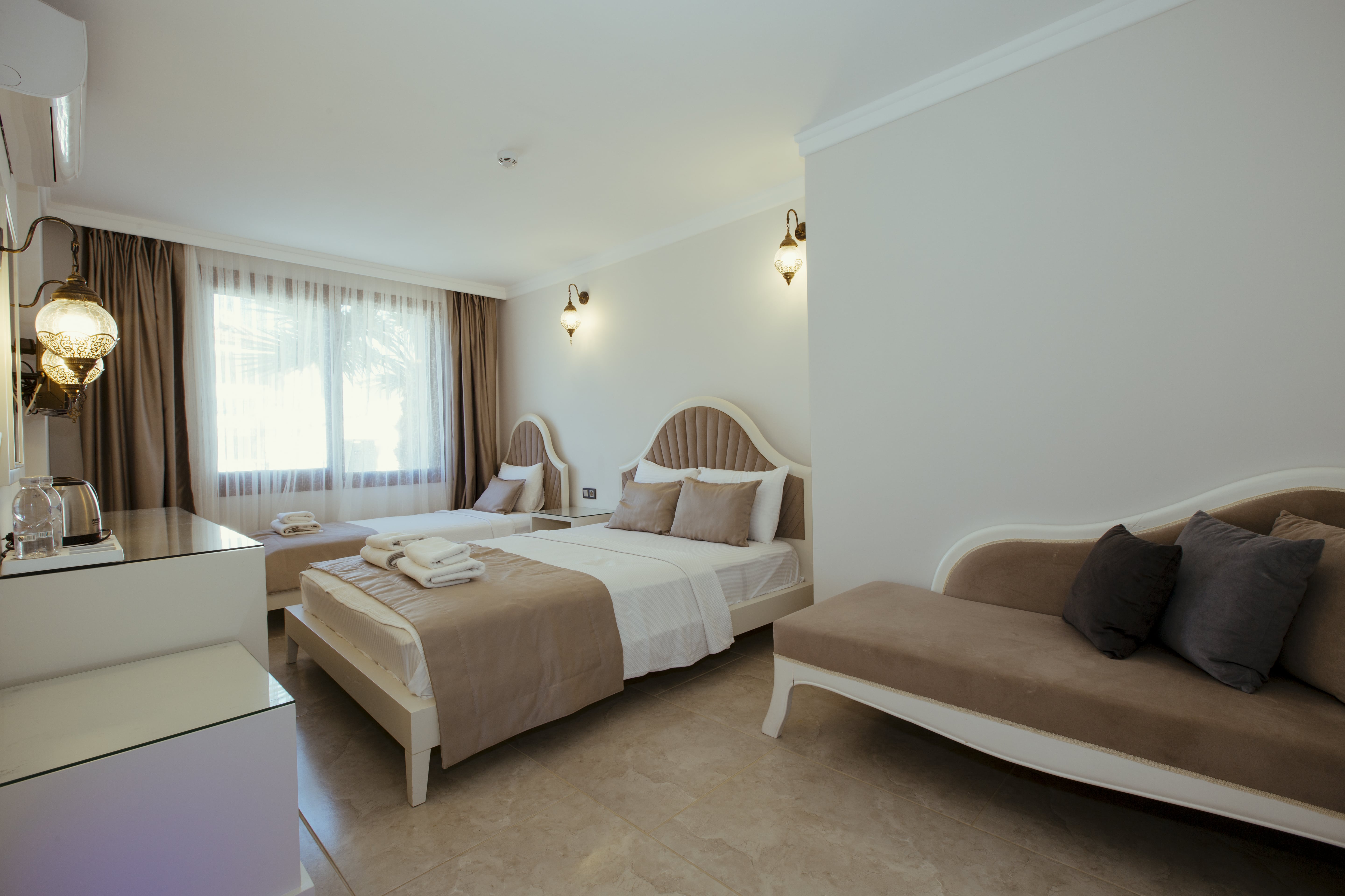 Teras Bahçeli Oda, Bahçe Manzaralı (Teraslı)