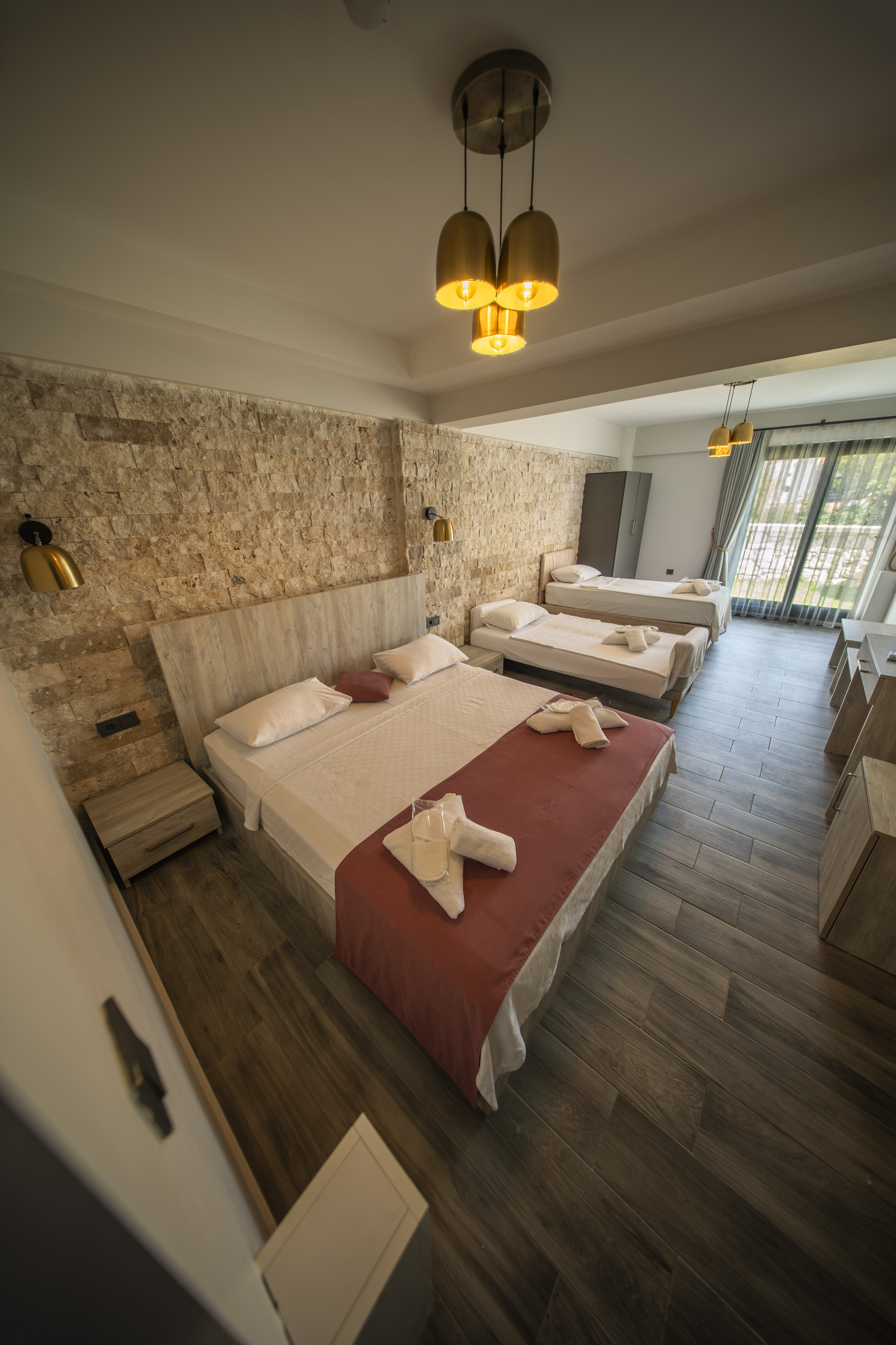 Deluxe Family Room