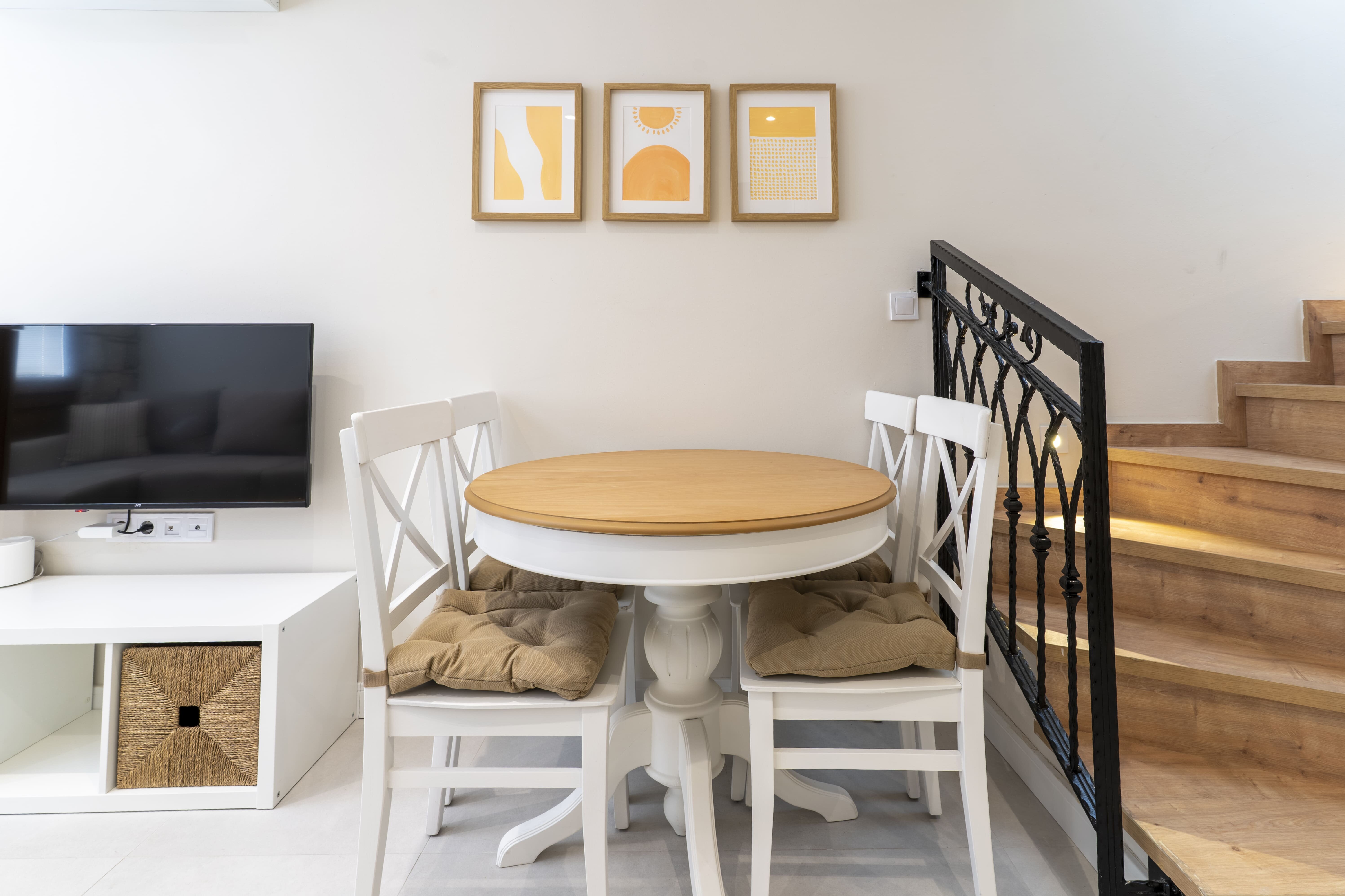 Naro Suites 1