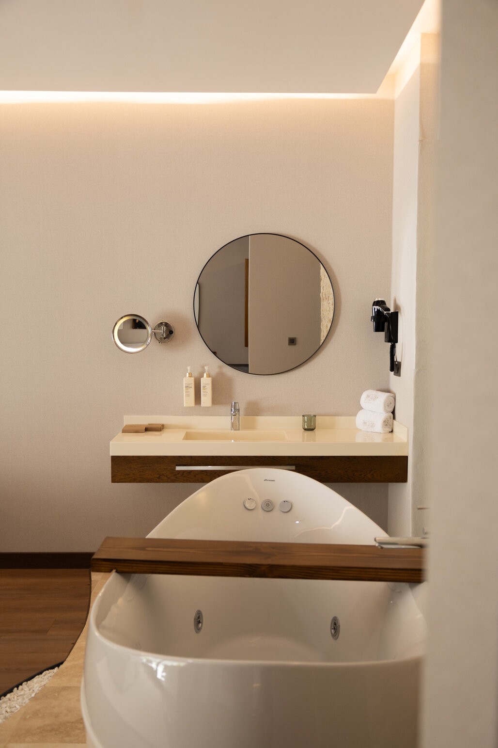 Jacuzzi Suite