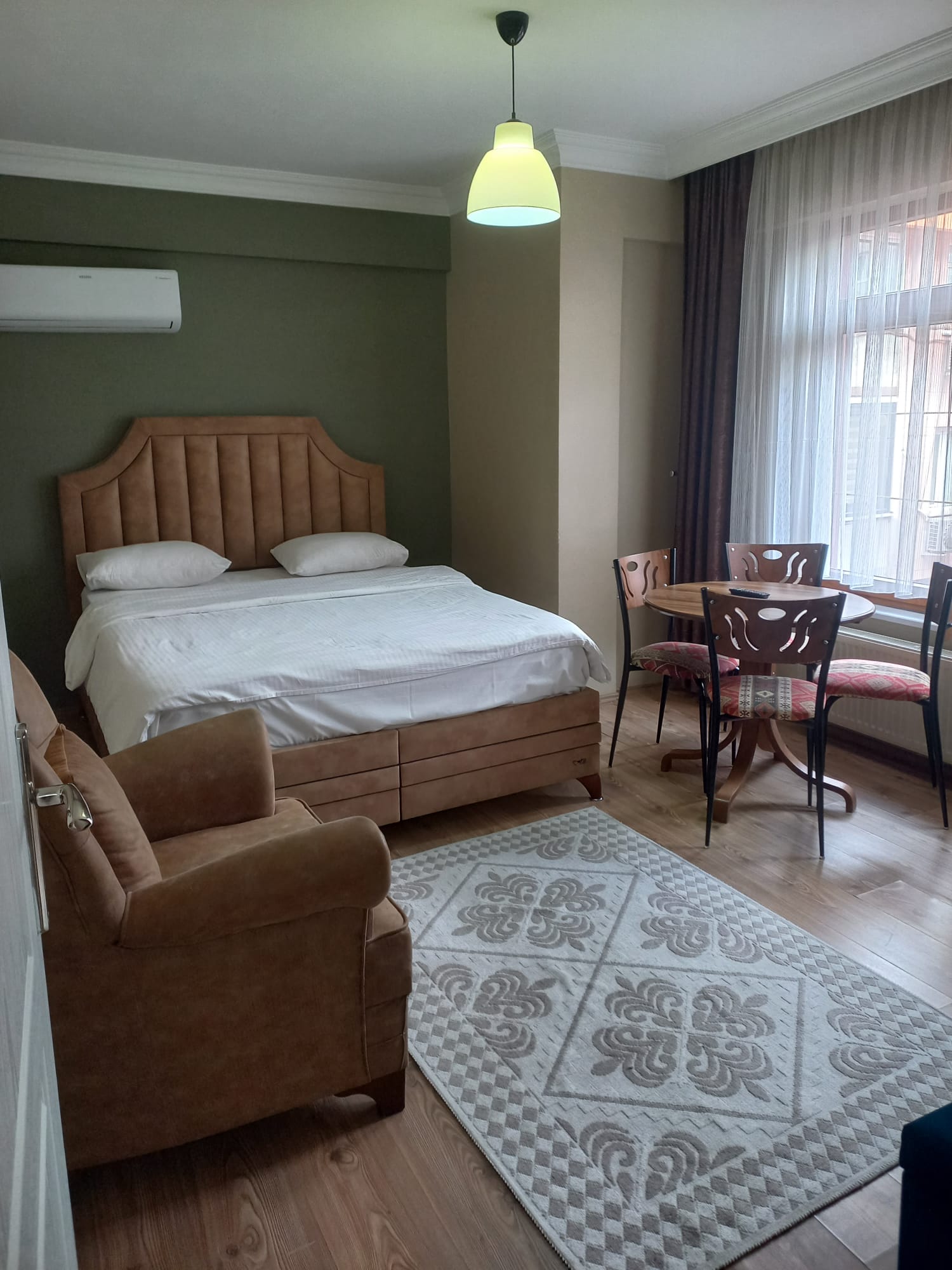 Suite Room