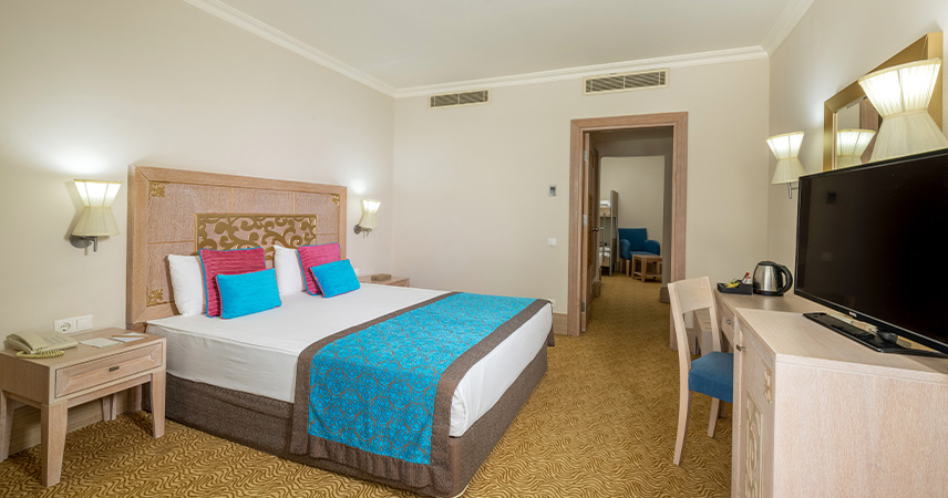 Crystal Family Resort & Spa