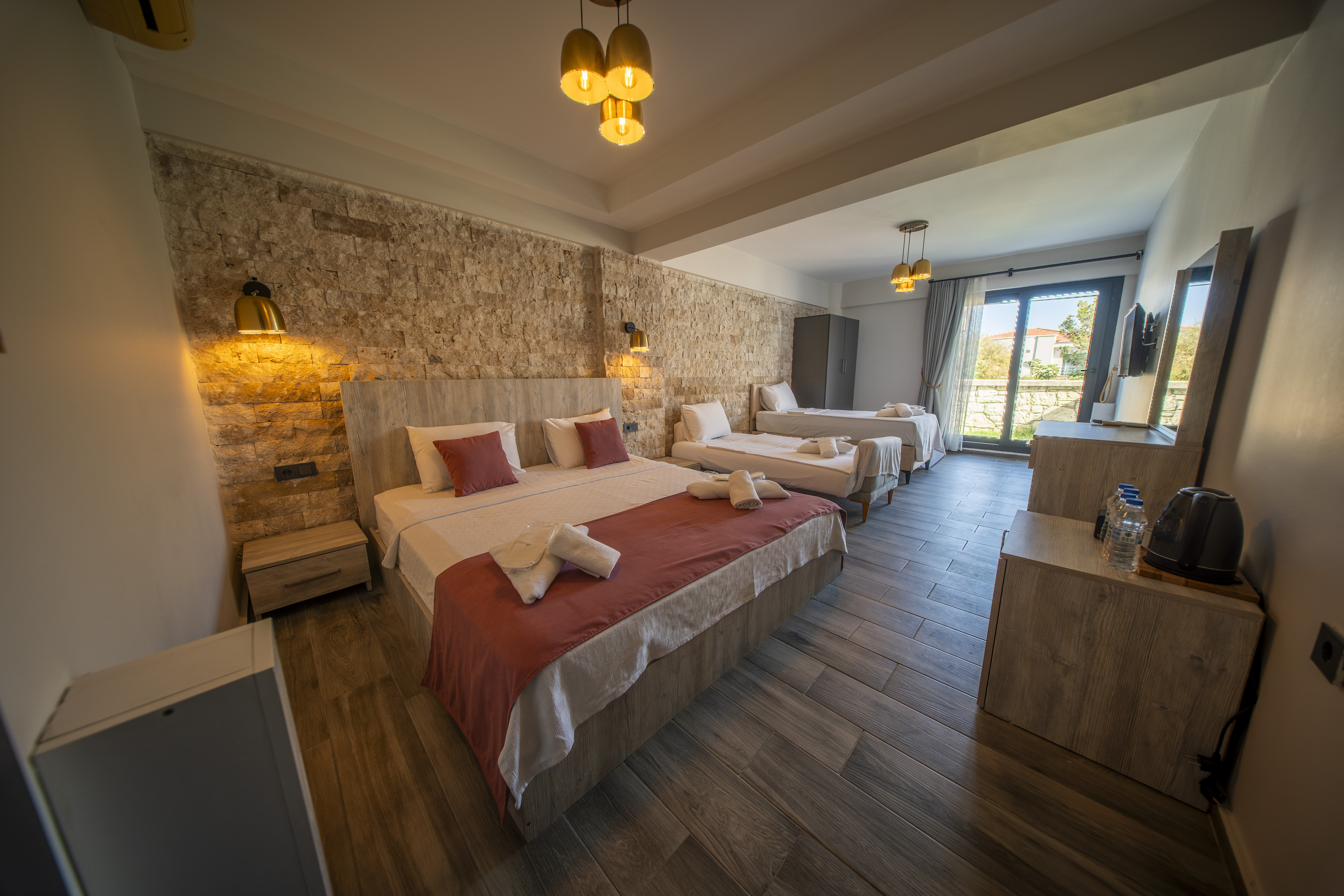 Deluxe Family Room