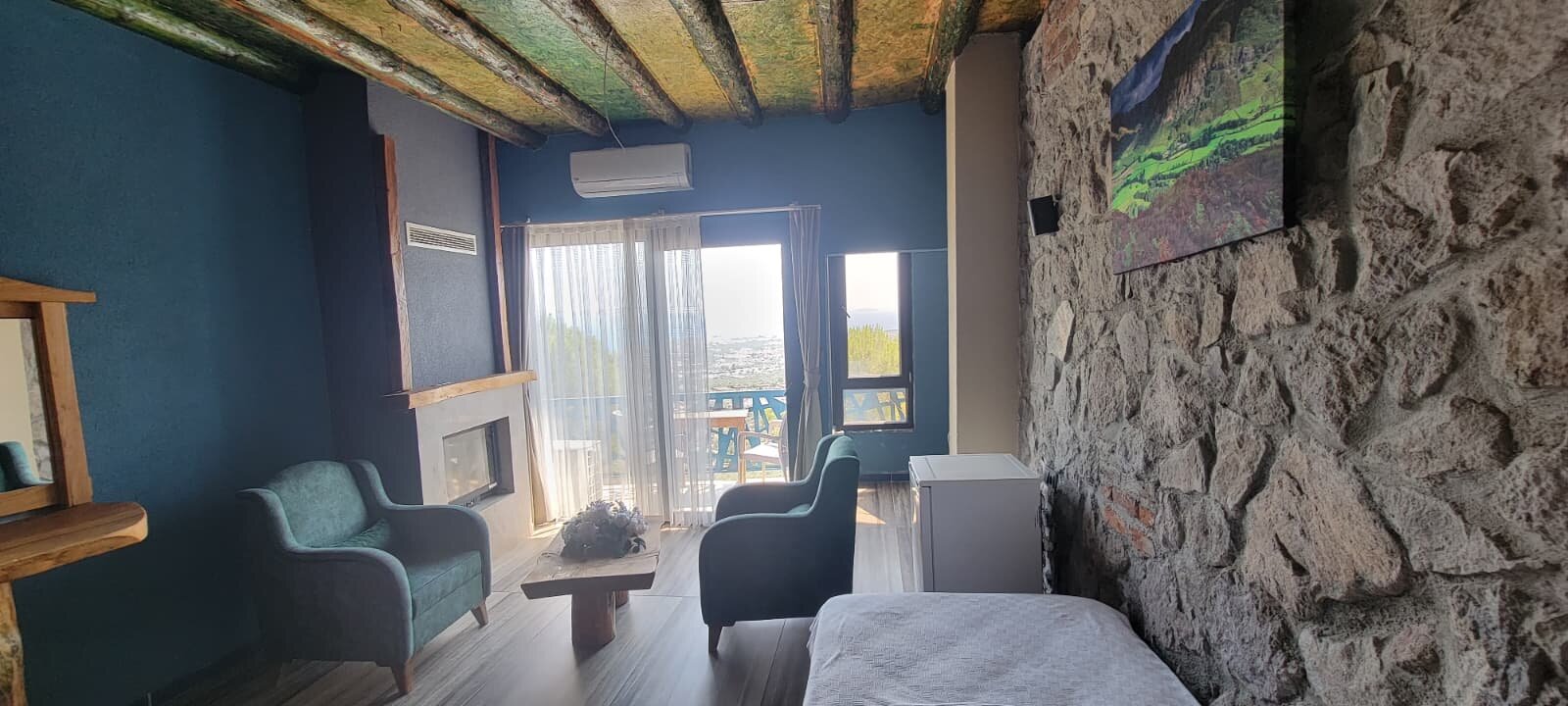 Şömineli Oda