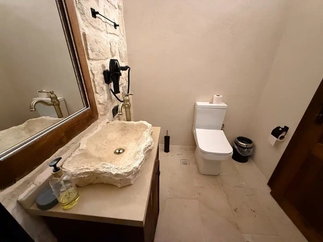 Suite Room 204