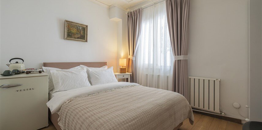 Proti Family Hamamlı Balkonsuz Oda