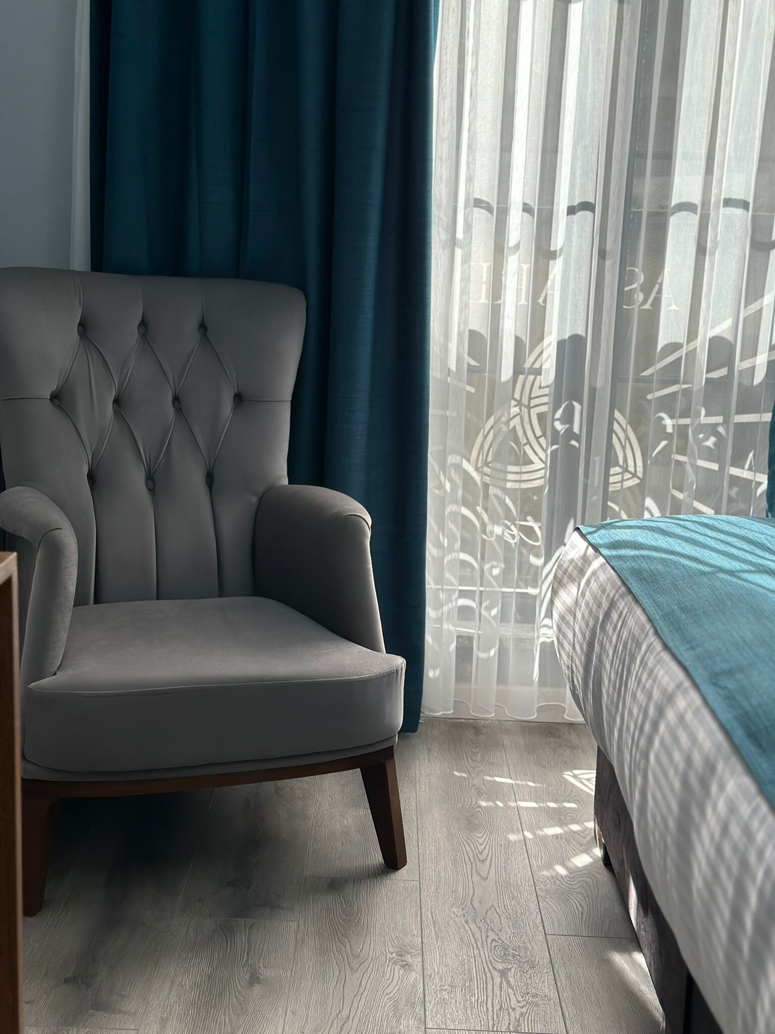 Asgard Hotel · 9