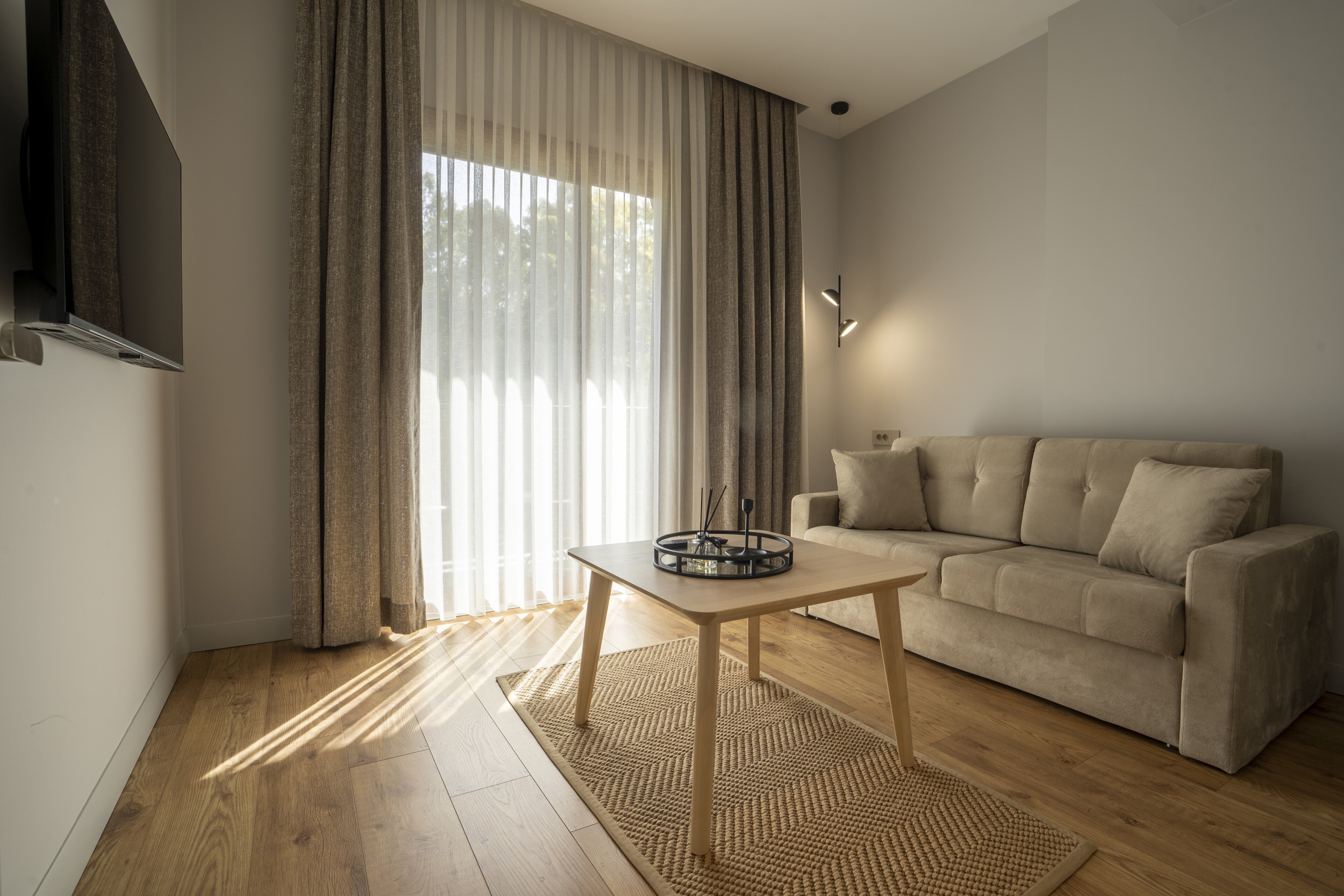 Cumbalı Suit Oda