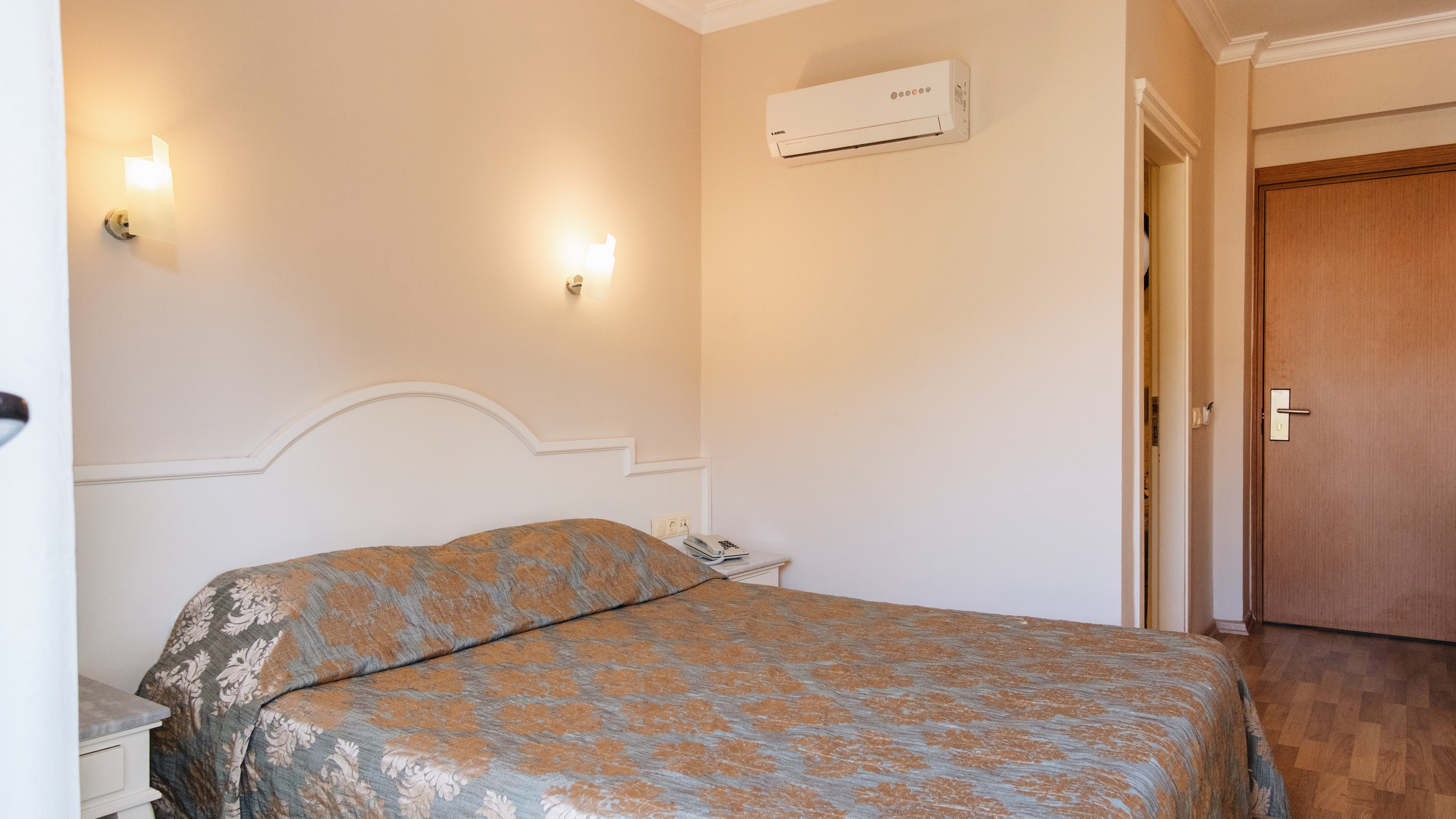 Standart Çift Kişilik Oda