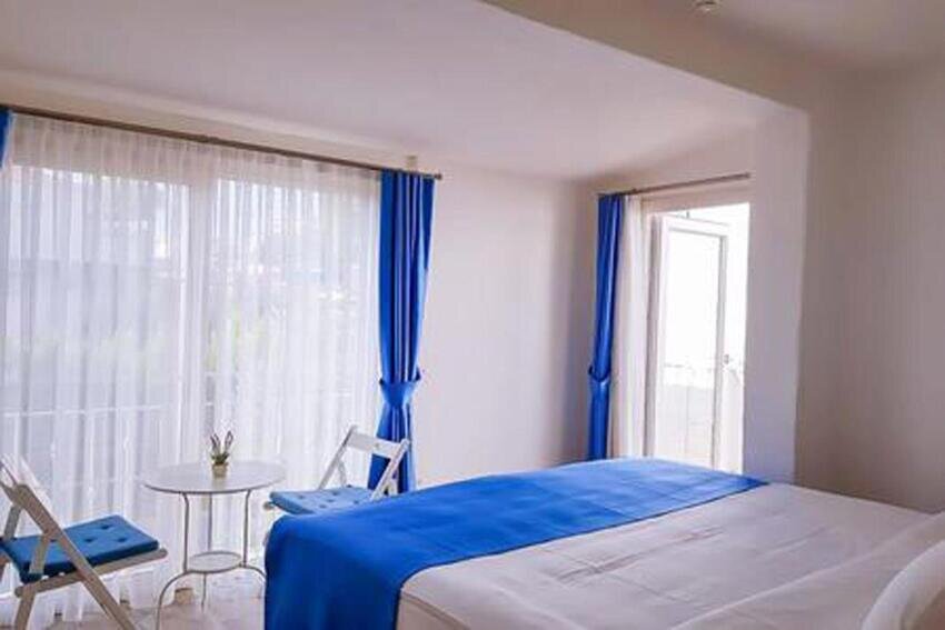Alaçatı Otel Rebetiko