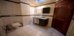 Penthouse Cam Tavanlı Oda Görseli