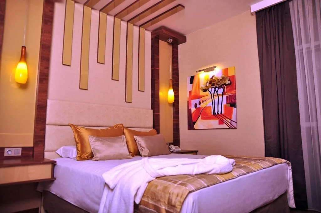 Single Room (1 Person)
