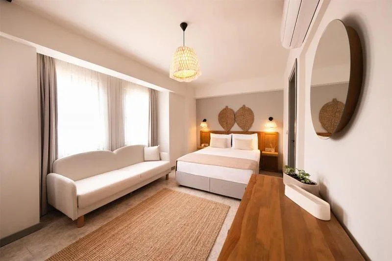 Deluxe Bahçe Manzaralı Oda
