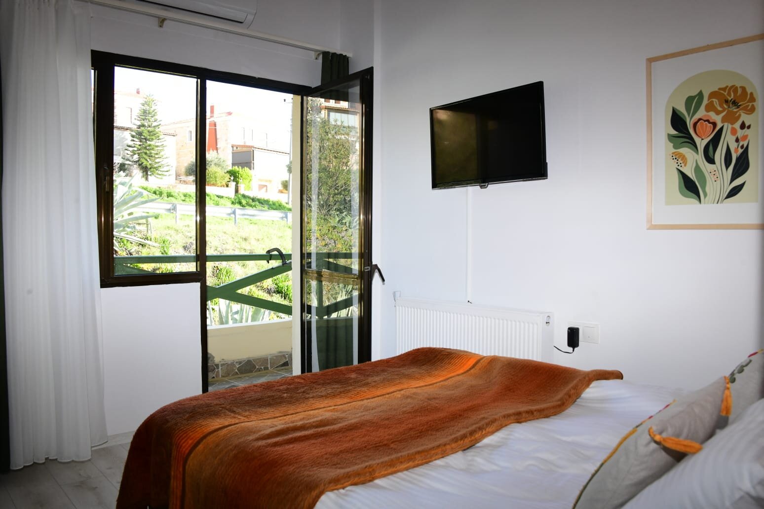 Standart Çift Kişilik Bahçe Manzaralı Oda