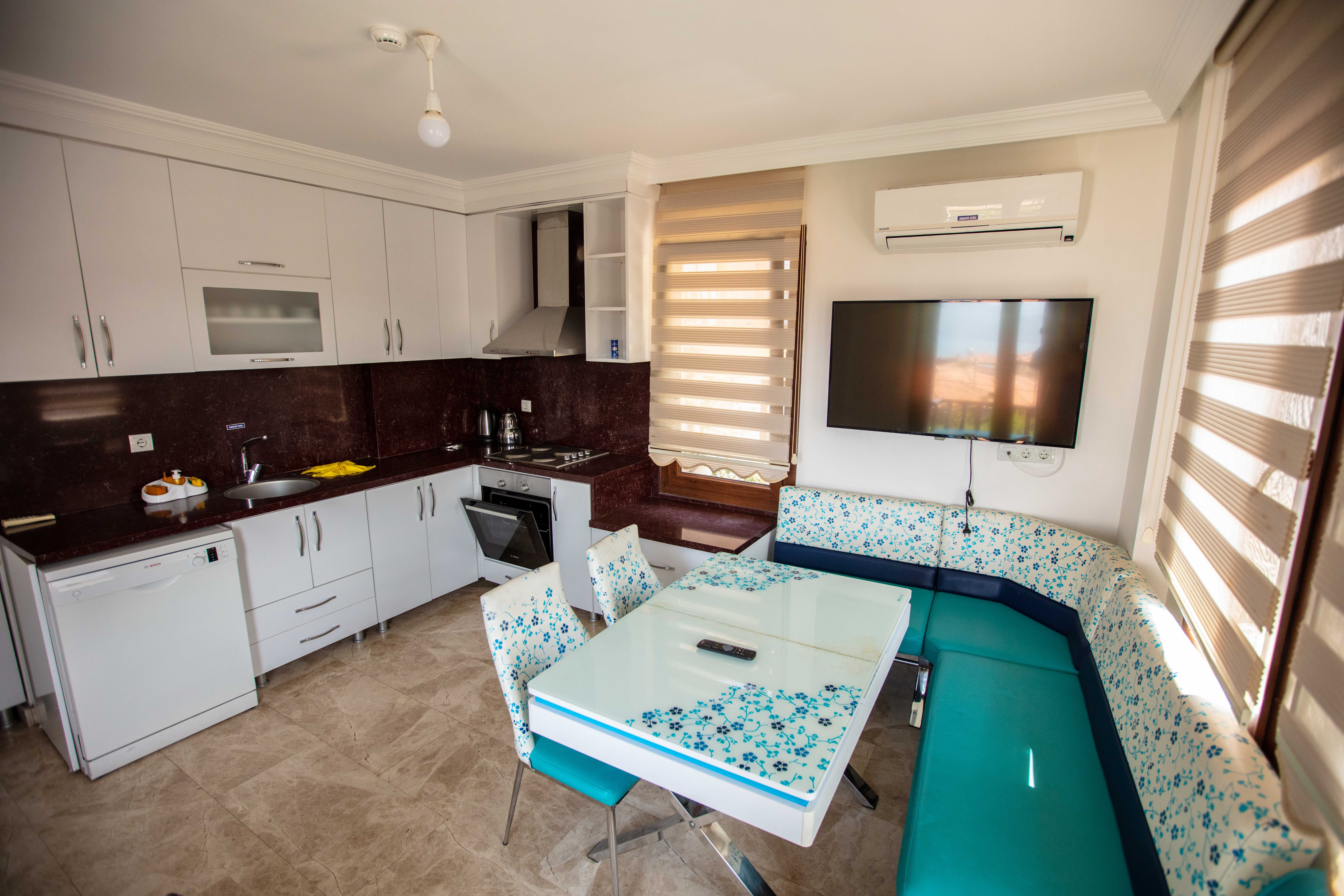 Altı Kişilik Apart Daire