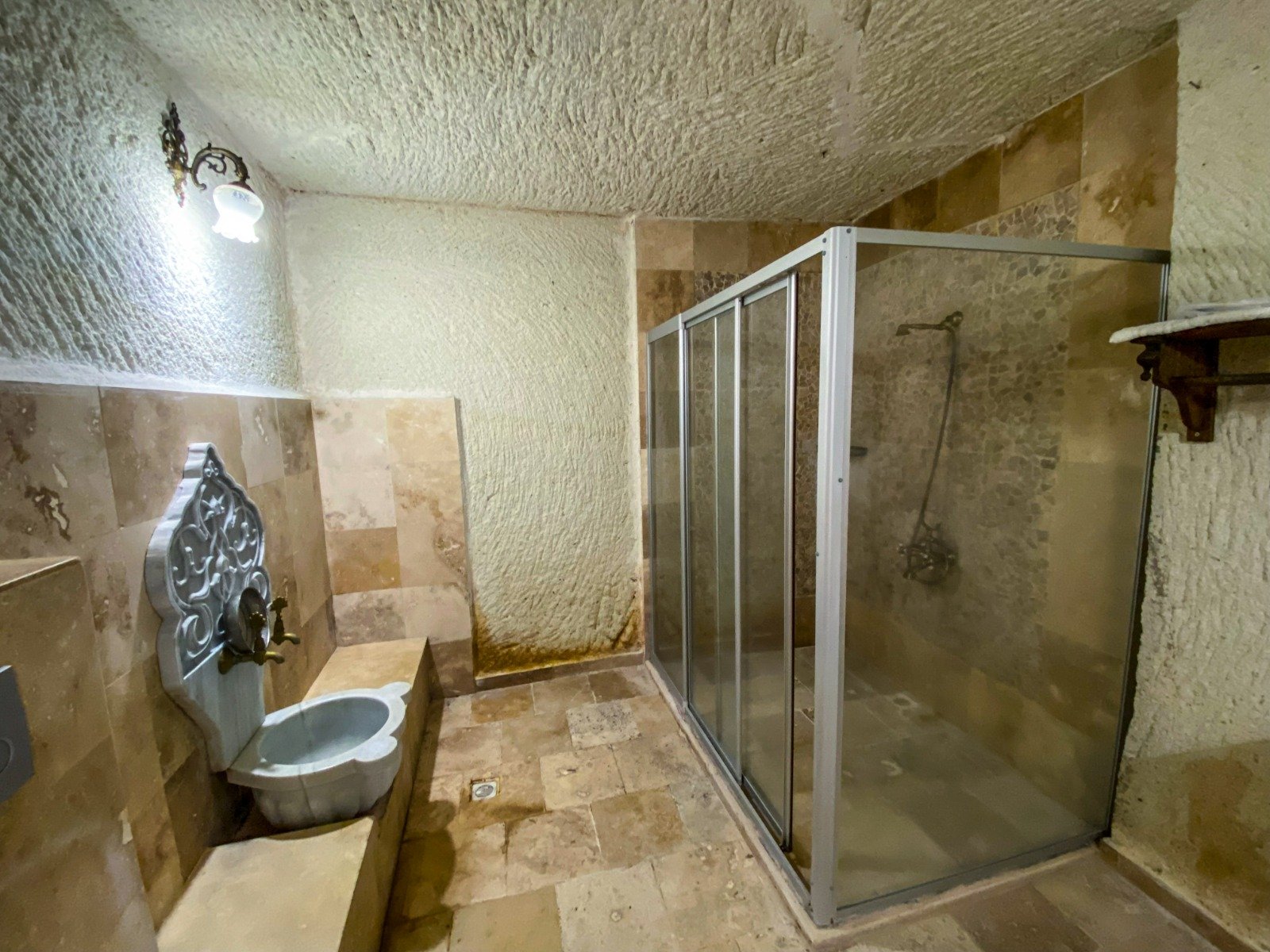 Milagre Cave Hotel