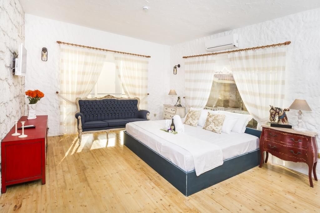King Suite Oda, Havuz ve Bahçe Manzaralı