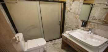 E87 Highway Otel · 79