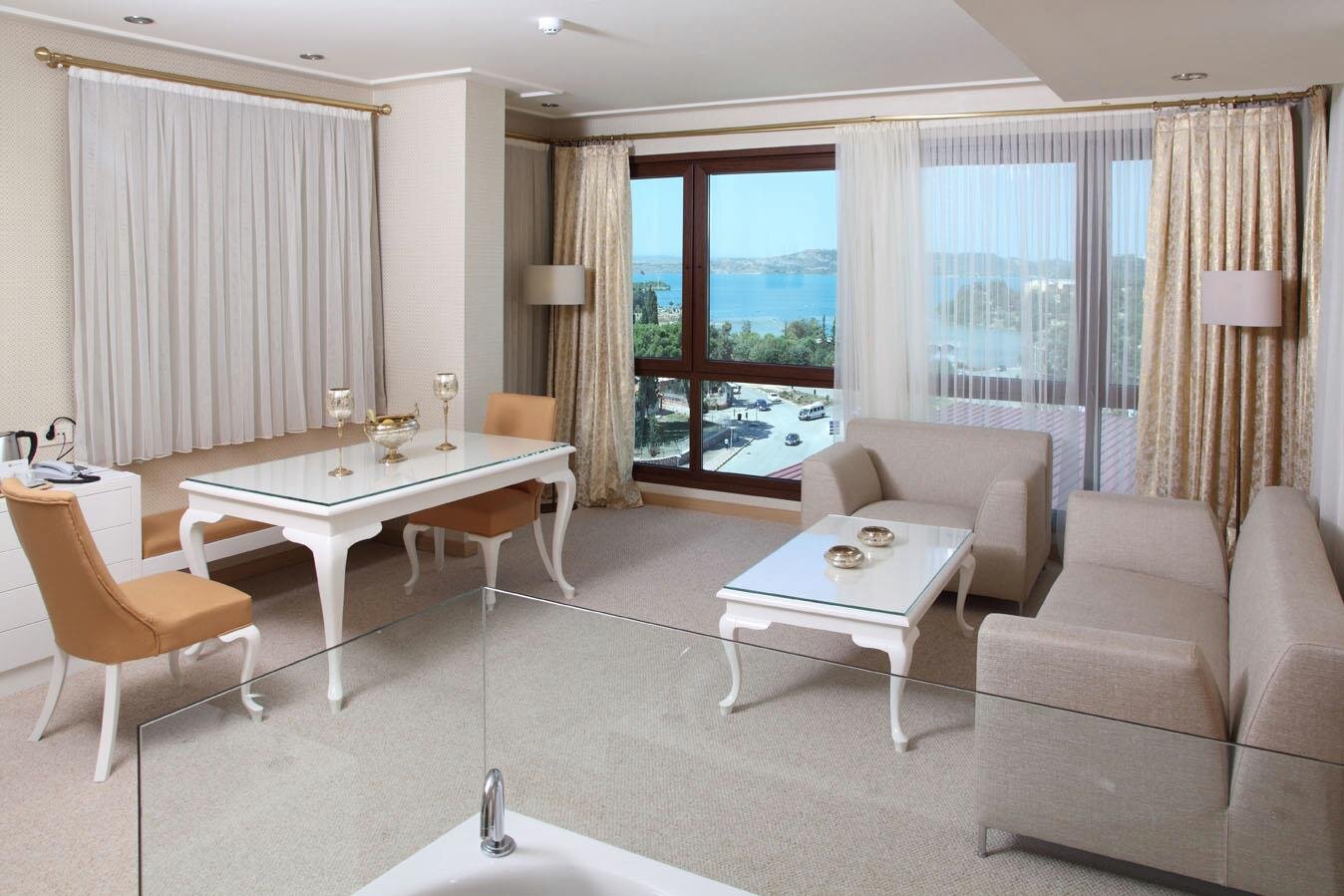 Suite Room