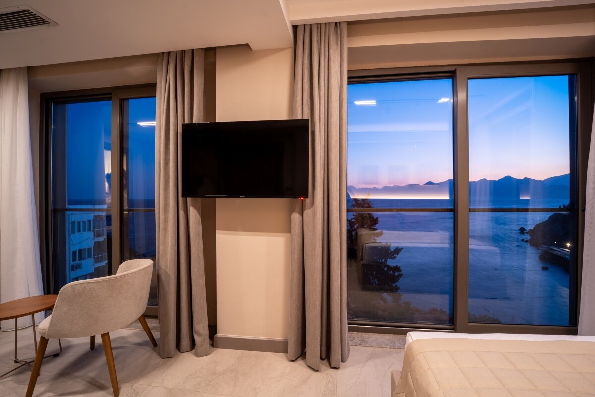 Panoramik Deniz Manzaralı Luxury Oda