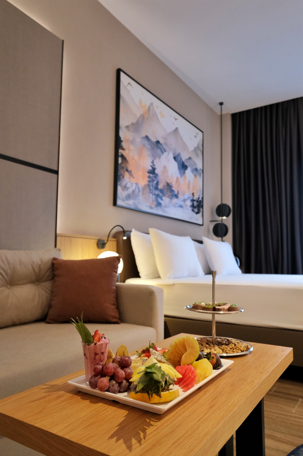 Deluxe French Room