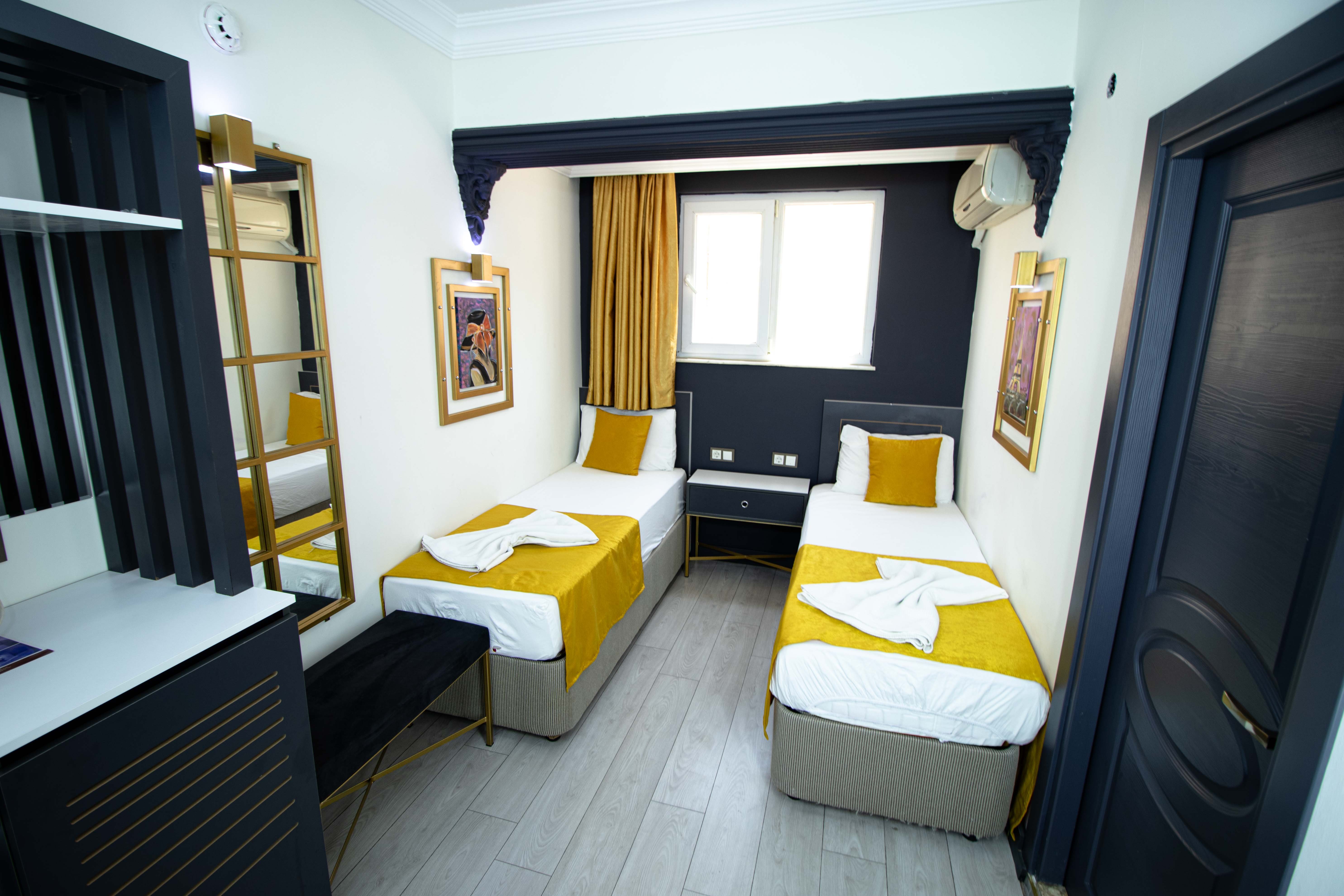 Expo Royal Hotel