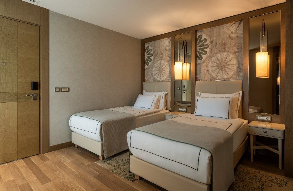 Family Corner Suite