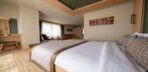 Deluxe Deniz ve Şehir Manzaralı Oda Görseli
