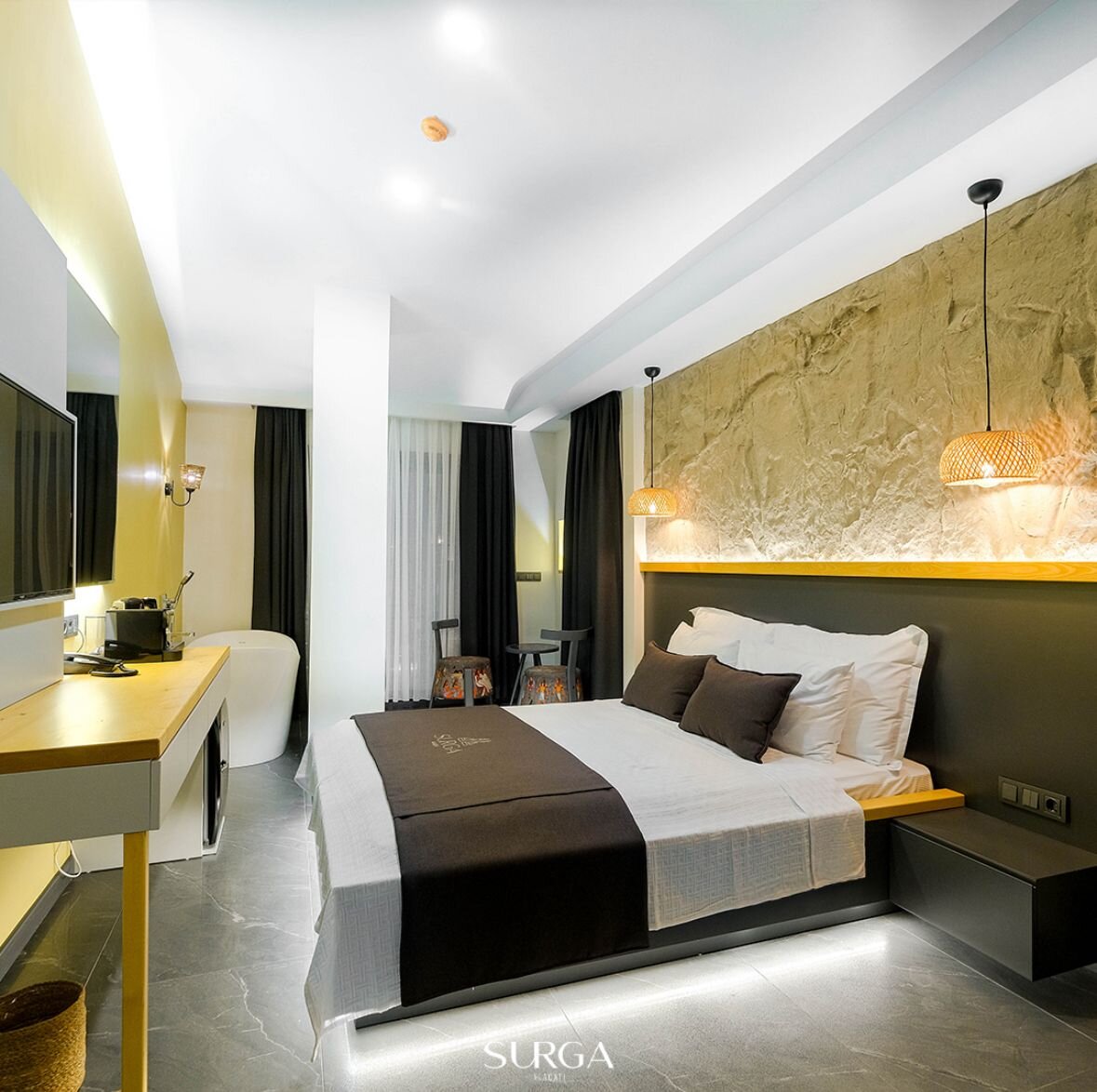 Premium Oda, Havuz Manzaralı