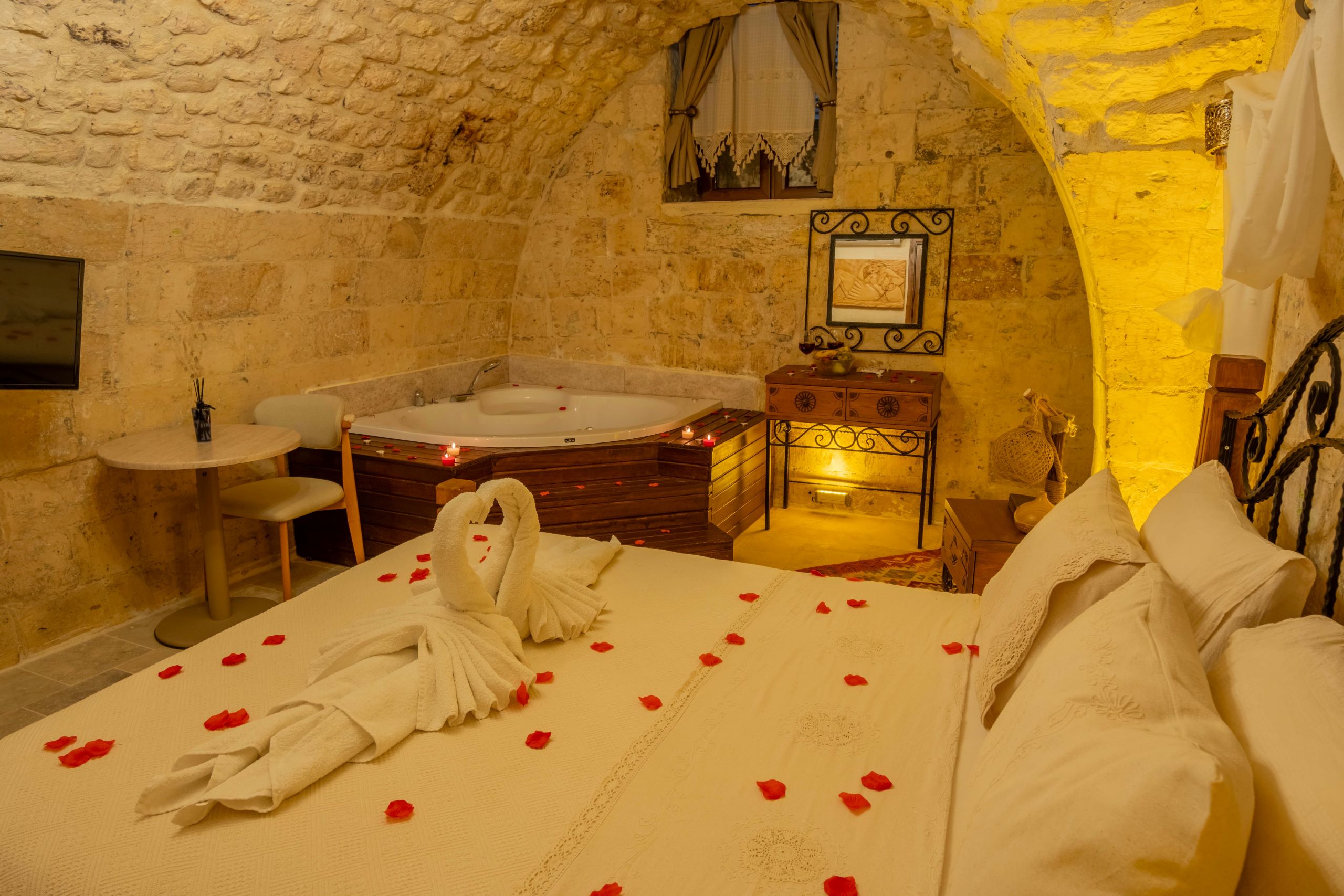 Deluxe Room (Jacuzzi)