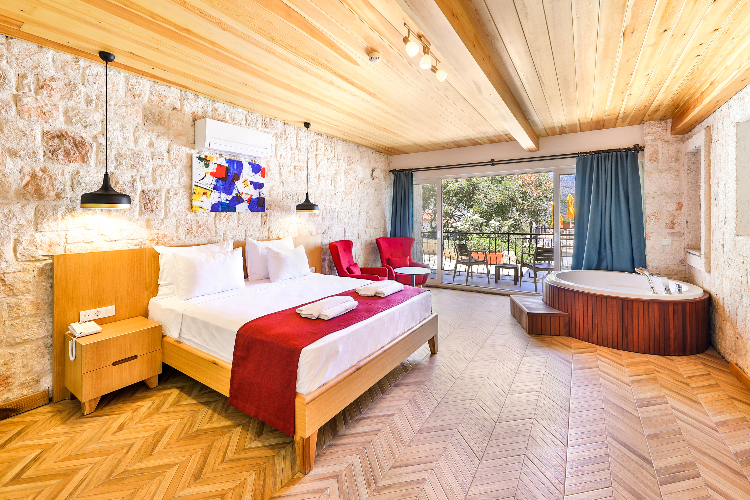 Comfort Room, Land View (Jacuzzi)