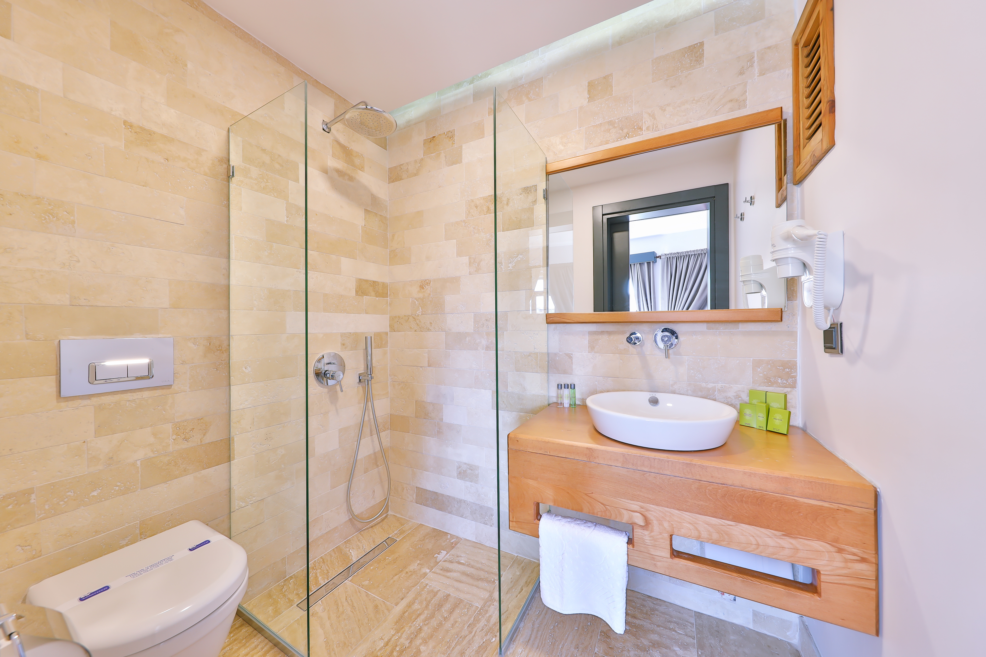 Cumbali Room (3 Person)