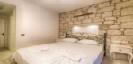Deluxe Double Room with Balcony Görseli