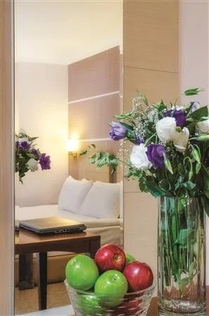 Midas Hotel · 27