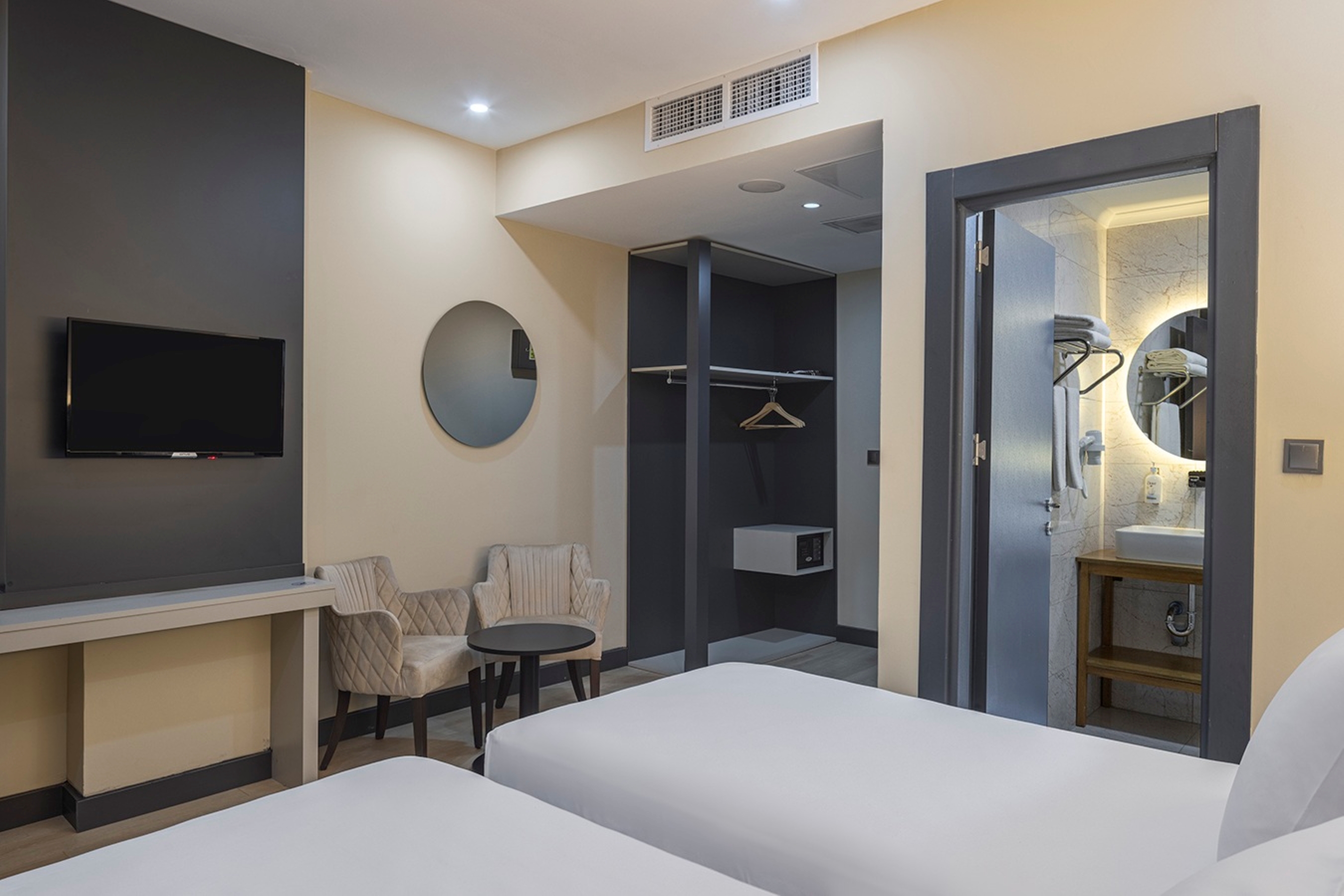 Iki Ayrı Yataklı Oda