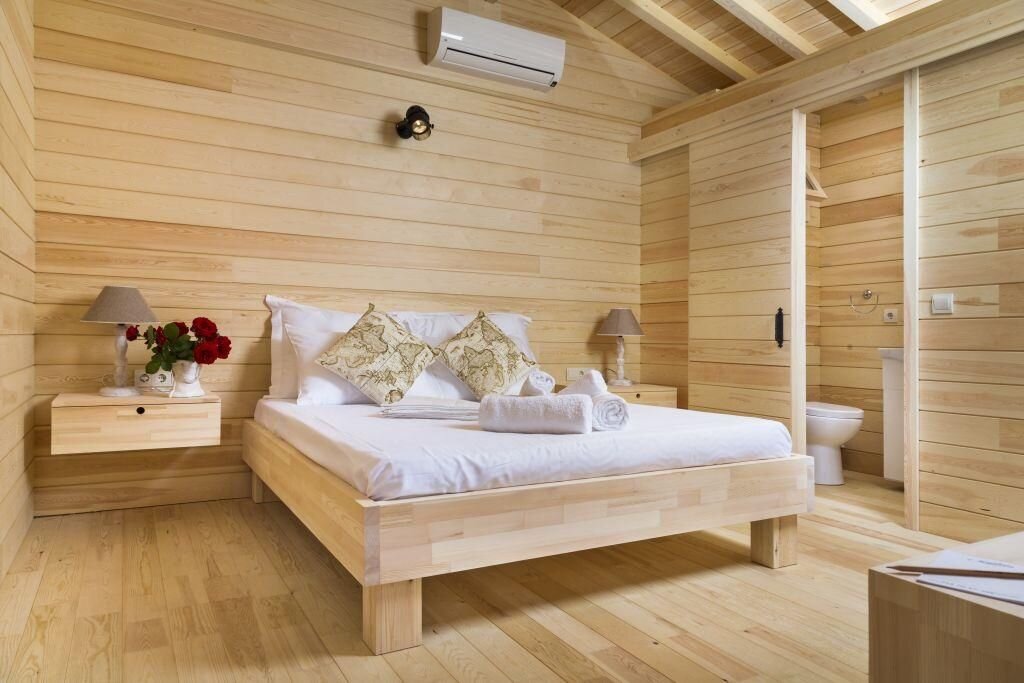 Bungalow Oda, Havuz ve Bahçe Manzaralı