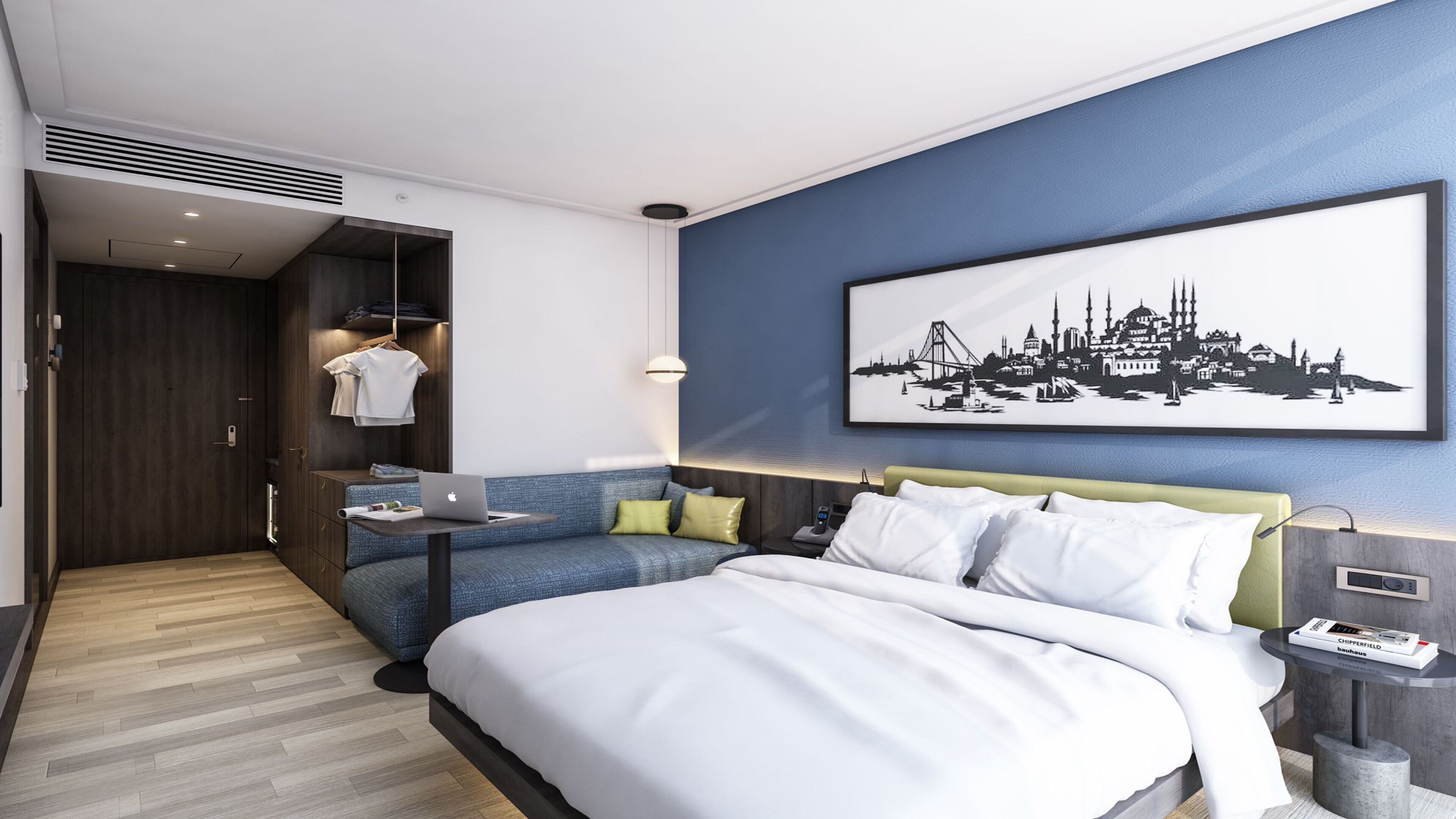 1 Queen Standard Room with Balcony
