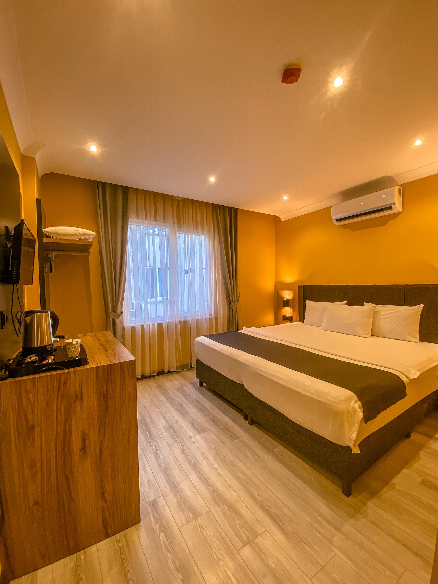 Roy Otel Akçay