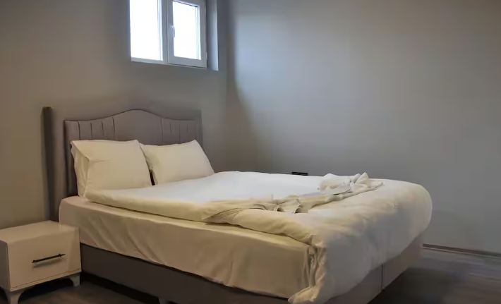 Deluxe Luxury Suit Oda