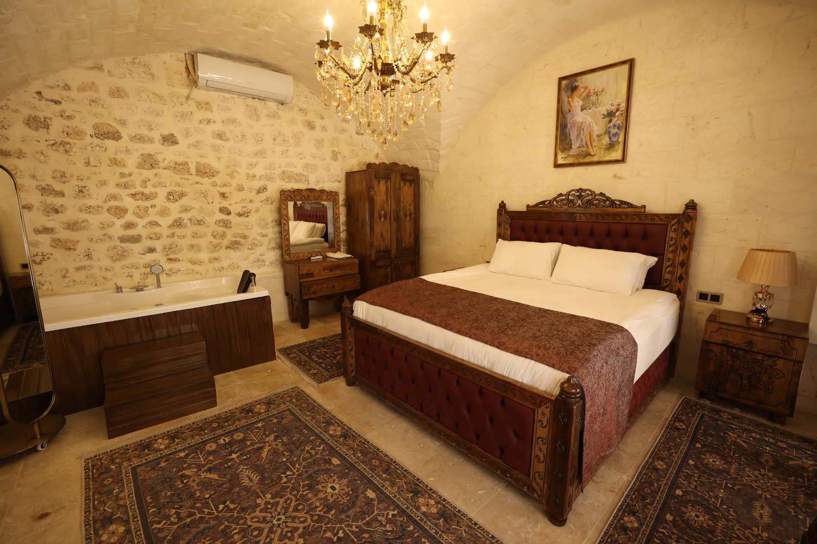 King Suite Room (Jacuzzi)