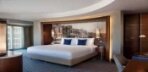 Executive Suite, Tek Büyük Yataklı Görseli