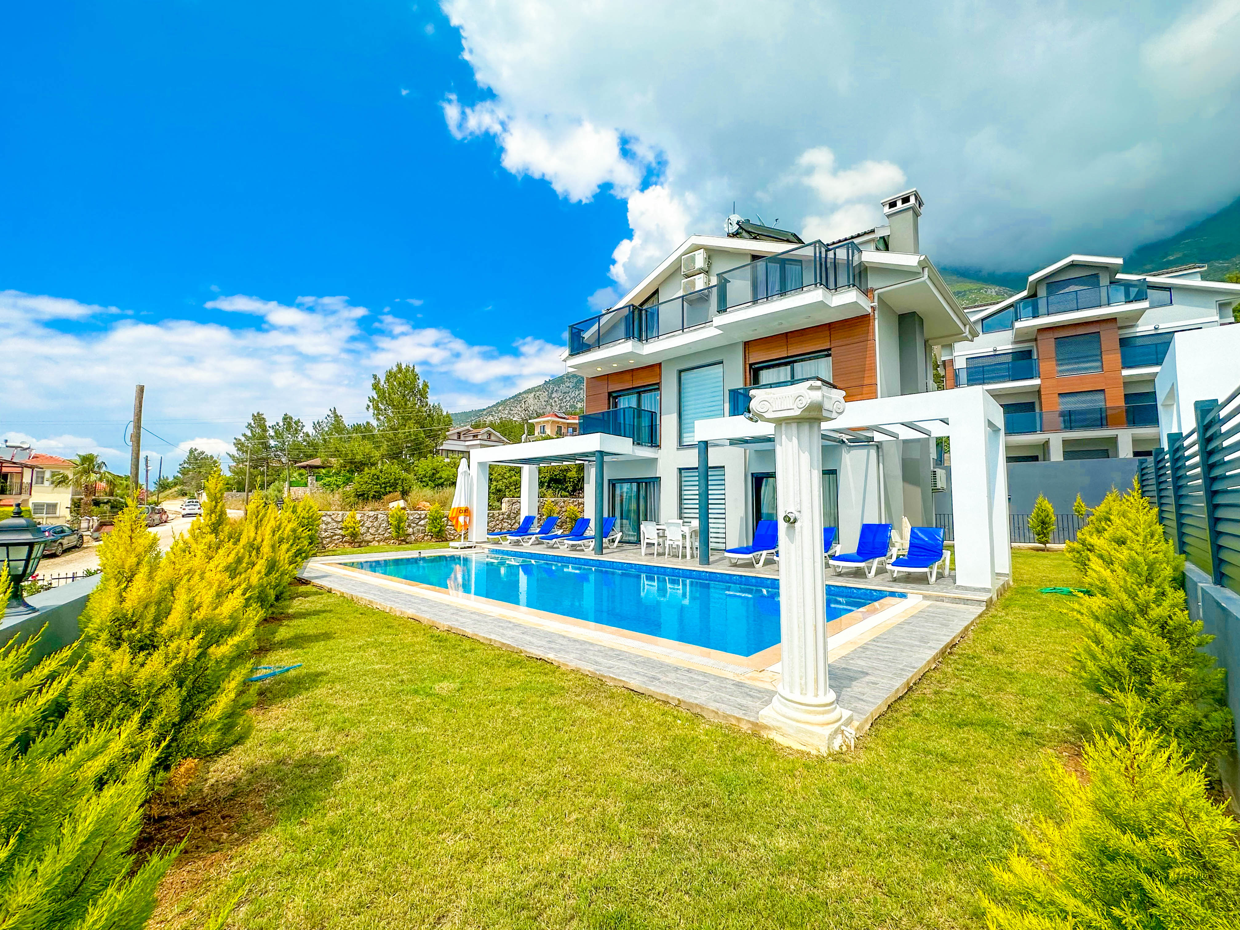 Villa, Park View